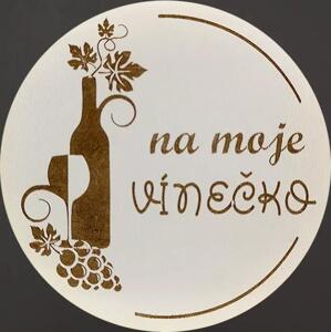 AMADEA Dřevěný podtácek kulatý Víno text "na moje vínečko", průměr 10,5 cm, český výrobek