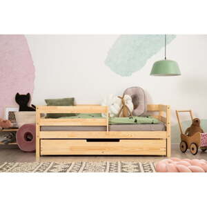 Dětská postel z borovicového dřeva s úložným prostorem v přírodní barvě 80x140 cm Mila CPD – Adeko
